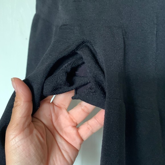 SPANX shapewear shorts - Picture 3 of 6